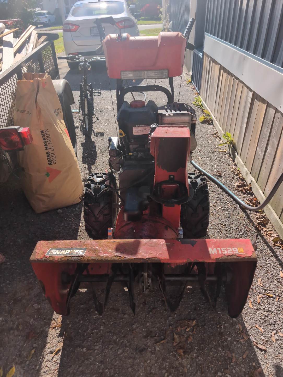 Snapper M1529E Snowblower