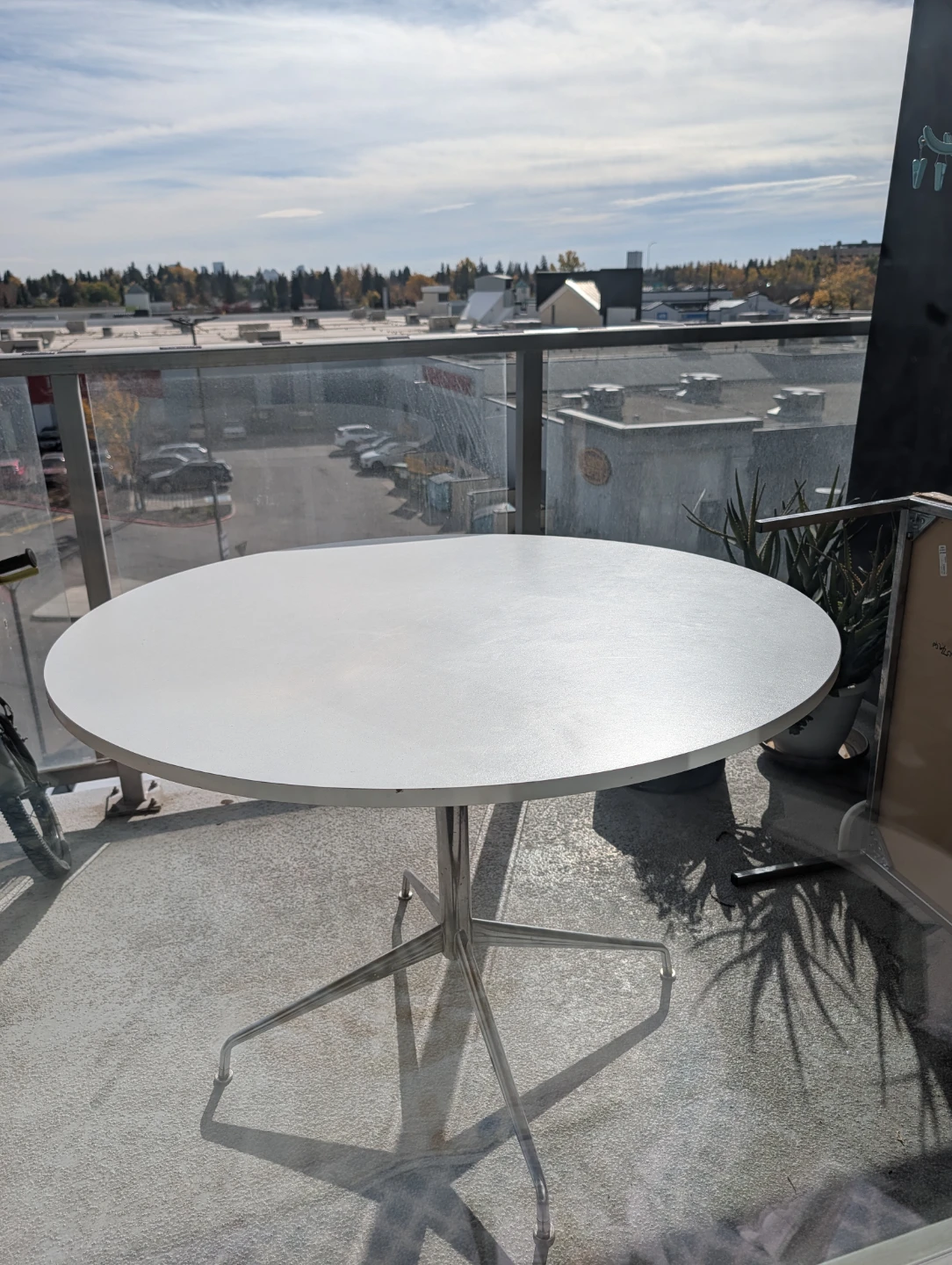 White Round Bistro Table