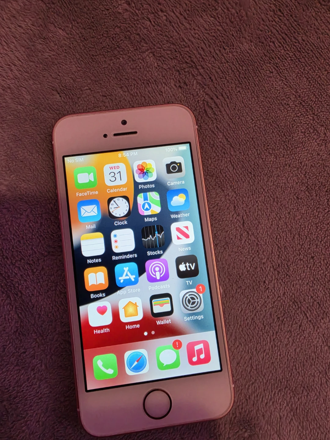 Rose Gold Apple iPhone SE
