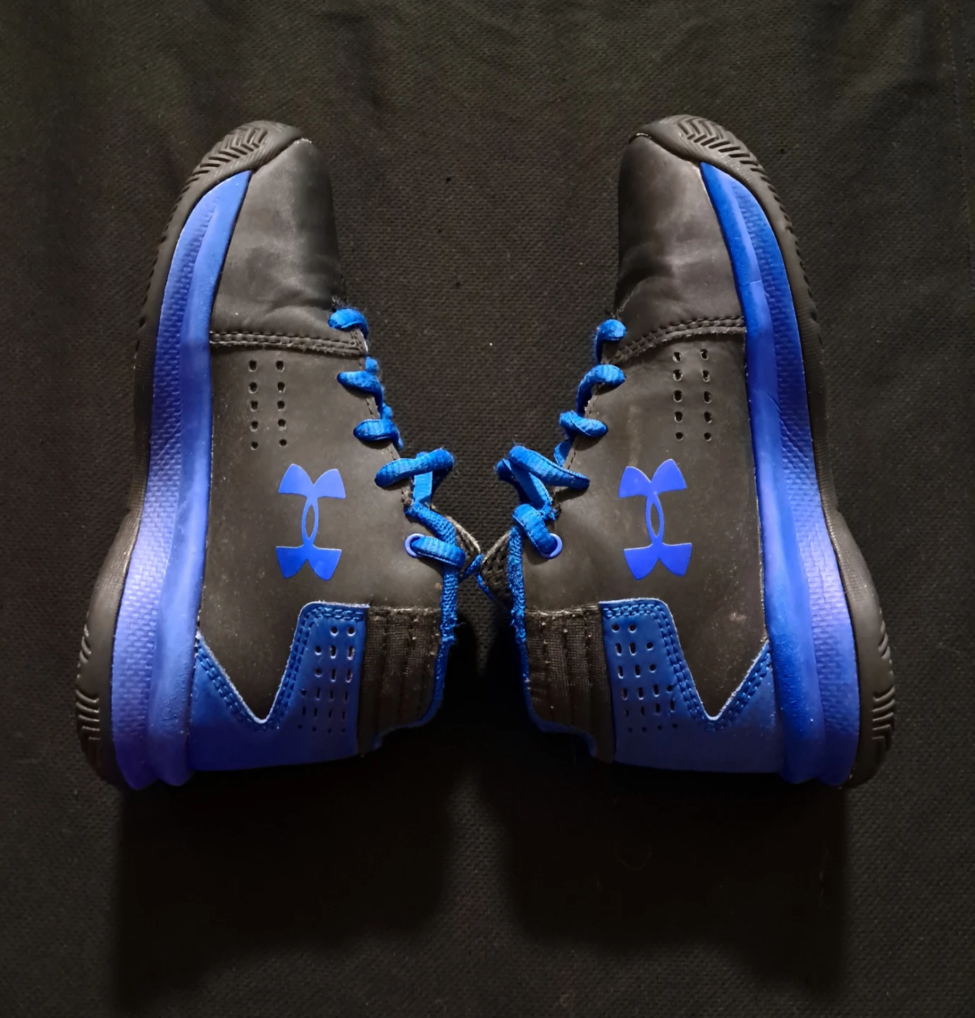 Under Armour Youth Basketball Shoes - photo 2