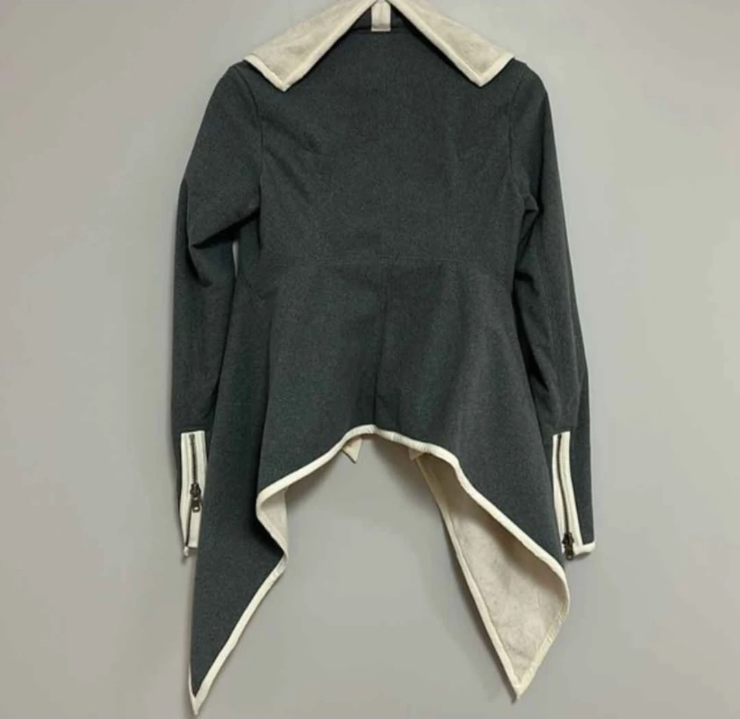 Lululemon Asymmetrical Wrap Jacket - photo 3