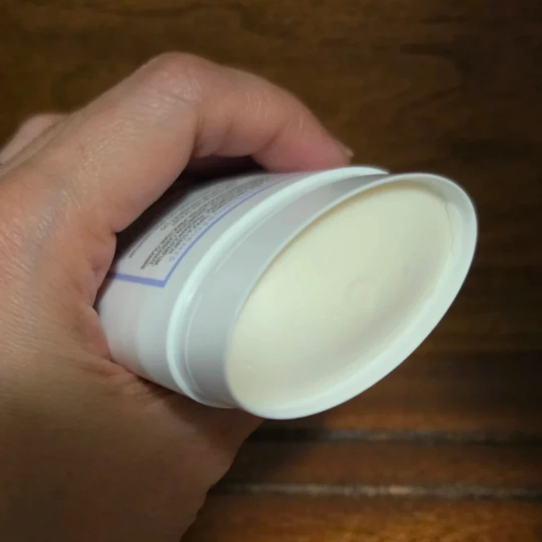 Native Whole Body Deodorant Cotton & Lily - photo 4