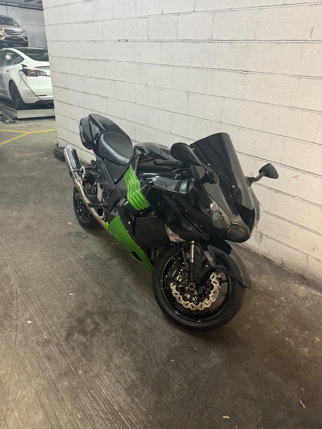 Kawasaki Ninja Motorcycle - photo 2