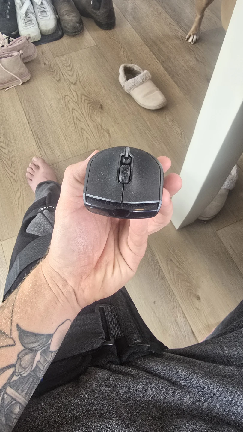 Alienware AW610M Wireless Gaming Mouse - photo 2