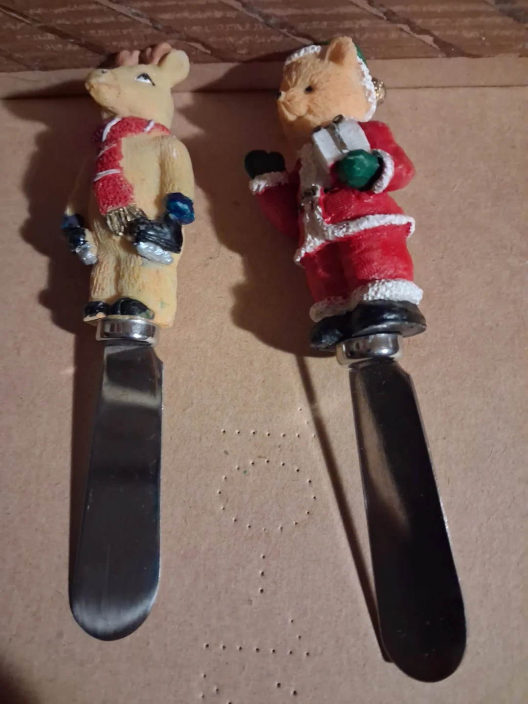Set of 2 Christmas Spreader Knives