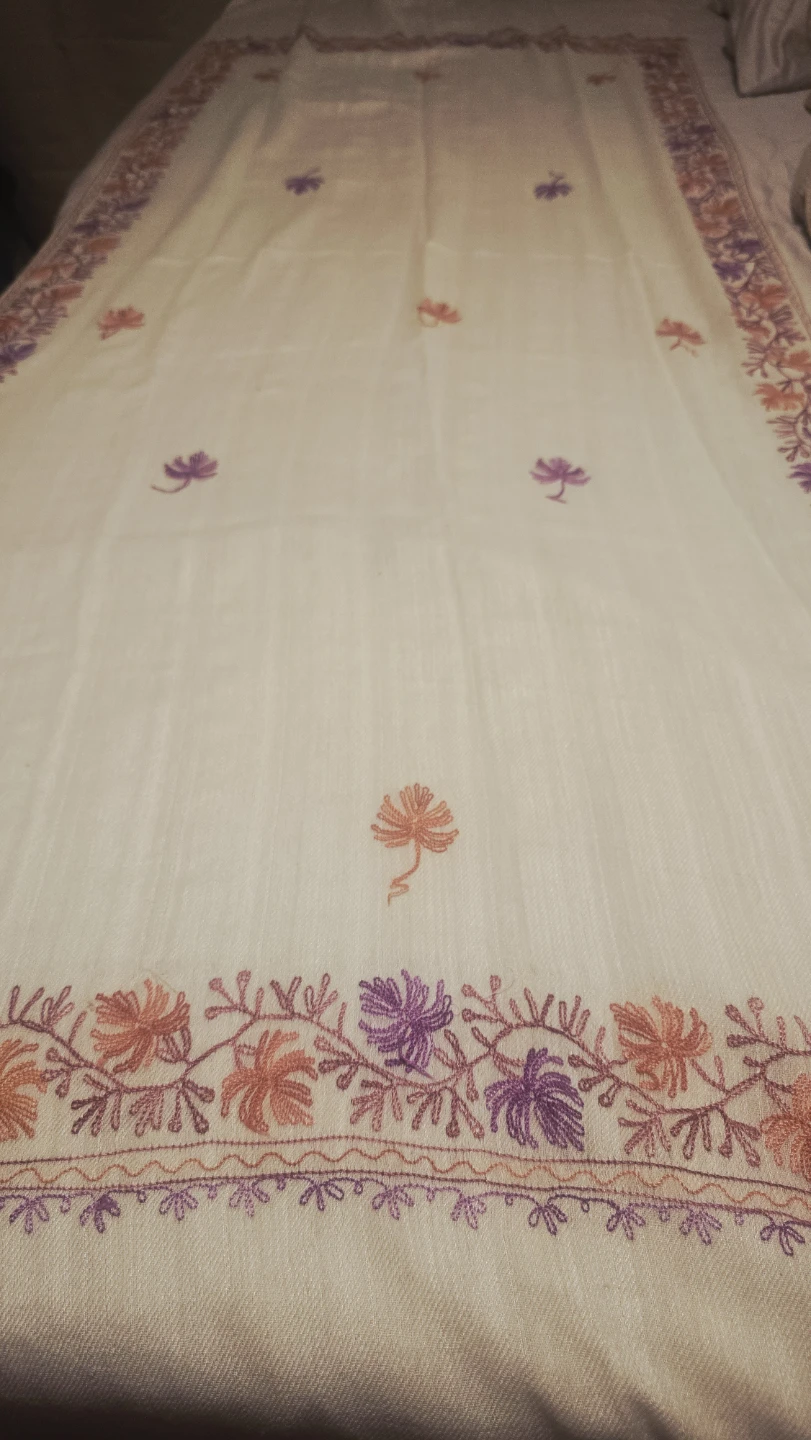Cream Pashmina Scarf with Floral Embroidery - photo 2