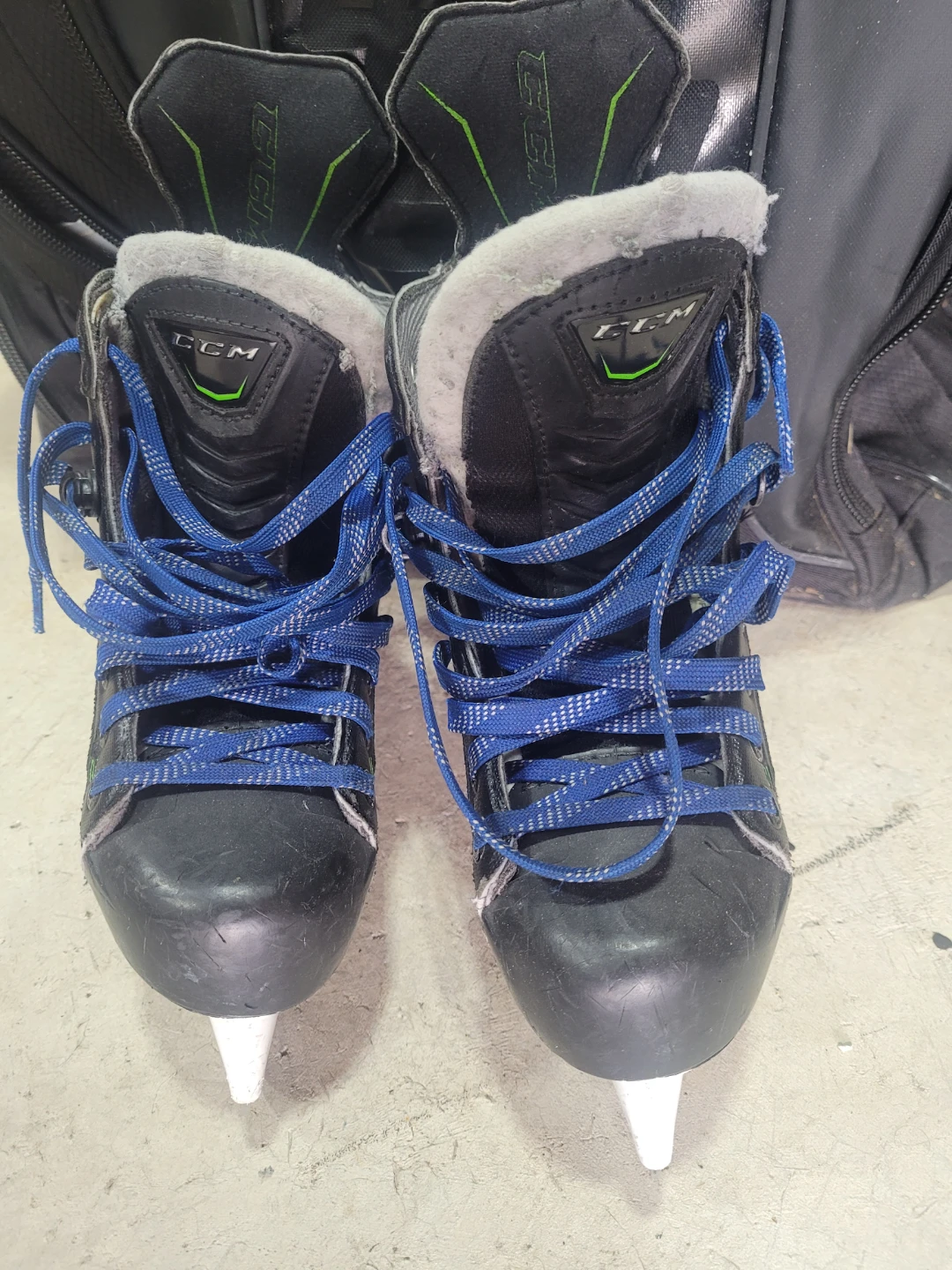 CCM Ribcor 46K Ice Skates Size 2.5