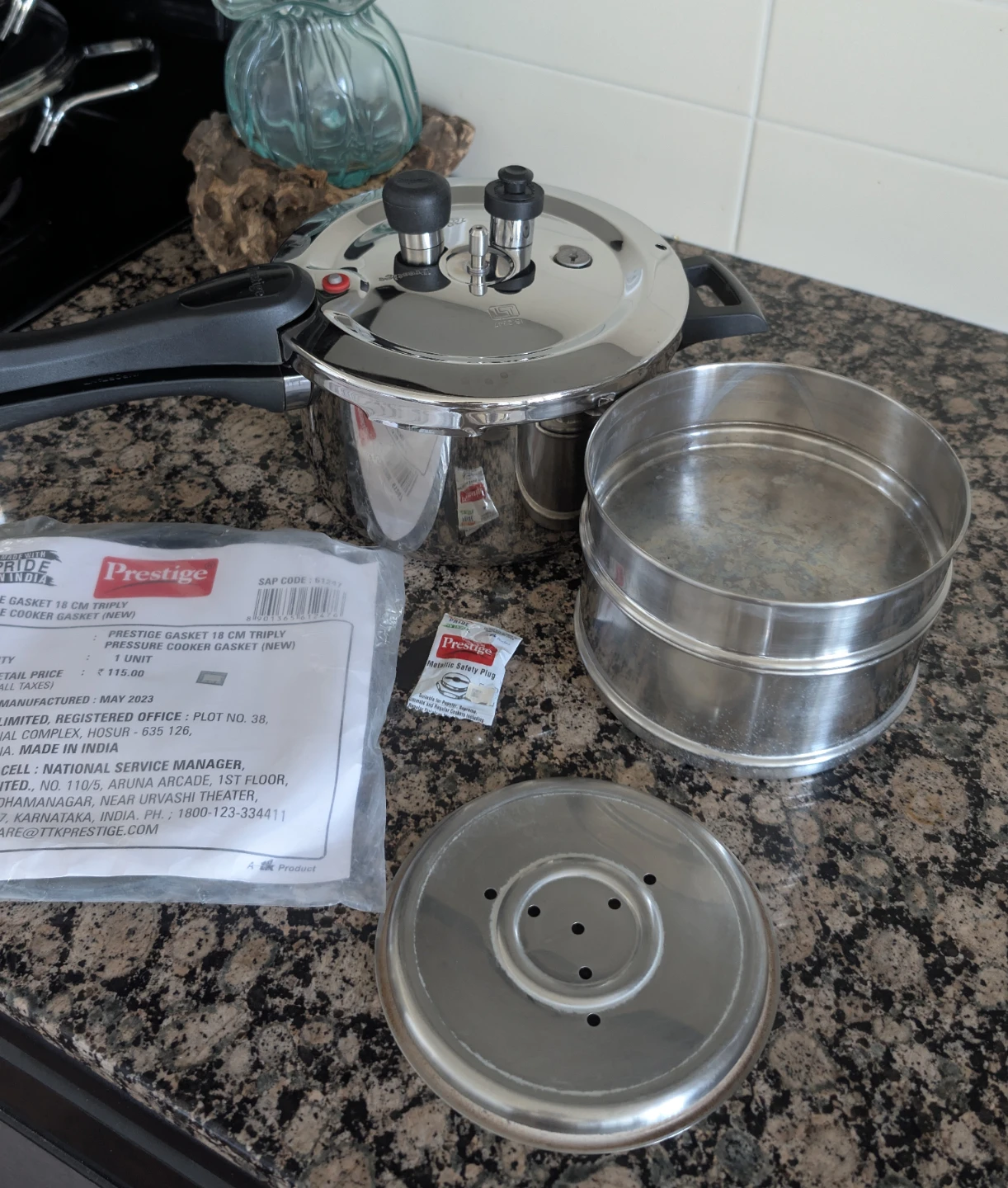 Prestige SVACCH Tri-ply Stainless Steel Pressure Cooker 3.0L - photo 2