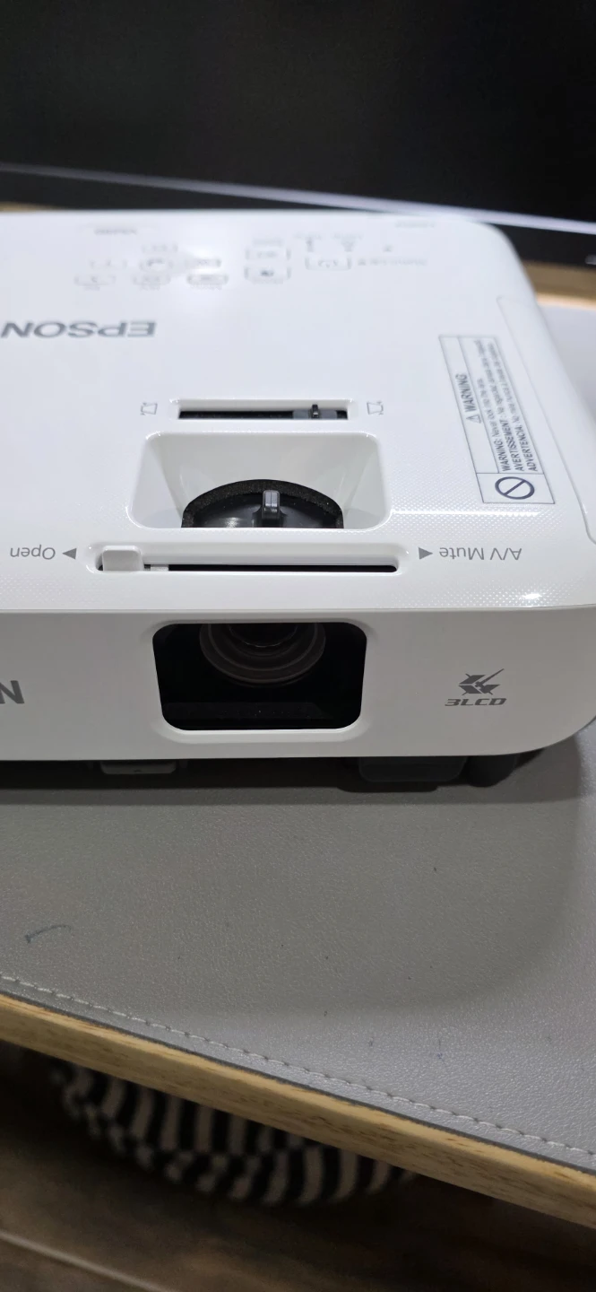 Epson VS250 3LCD Projector - photo 5