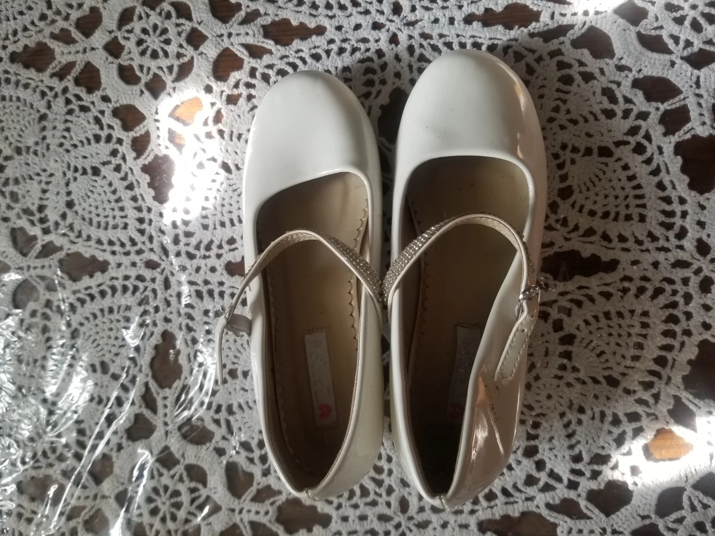 Tip Top Kids White Dress Shoes Size 4 - photo 3