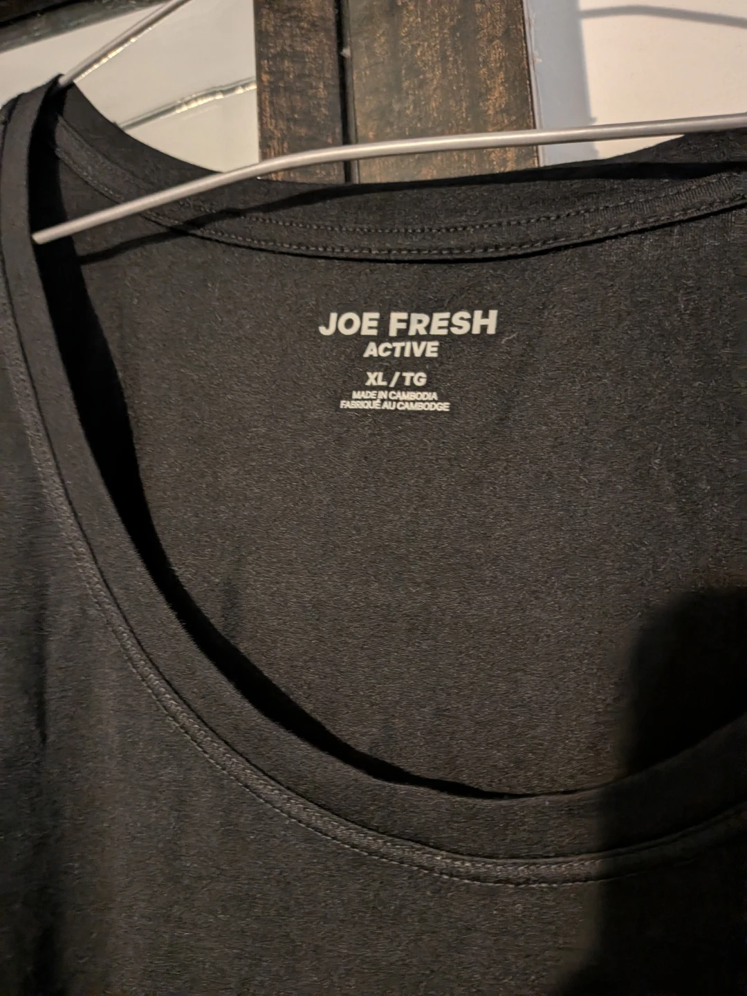 Joe Fresh Active black T-shirt - photo 2