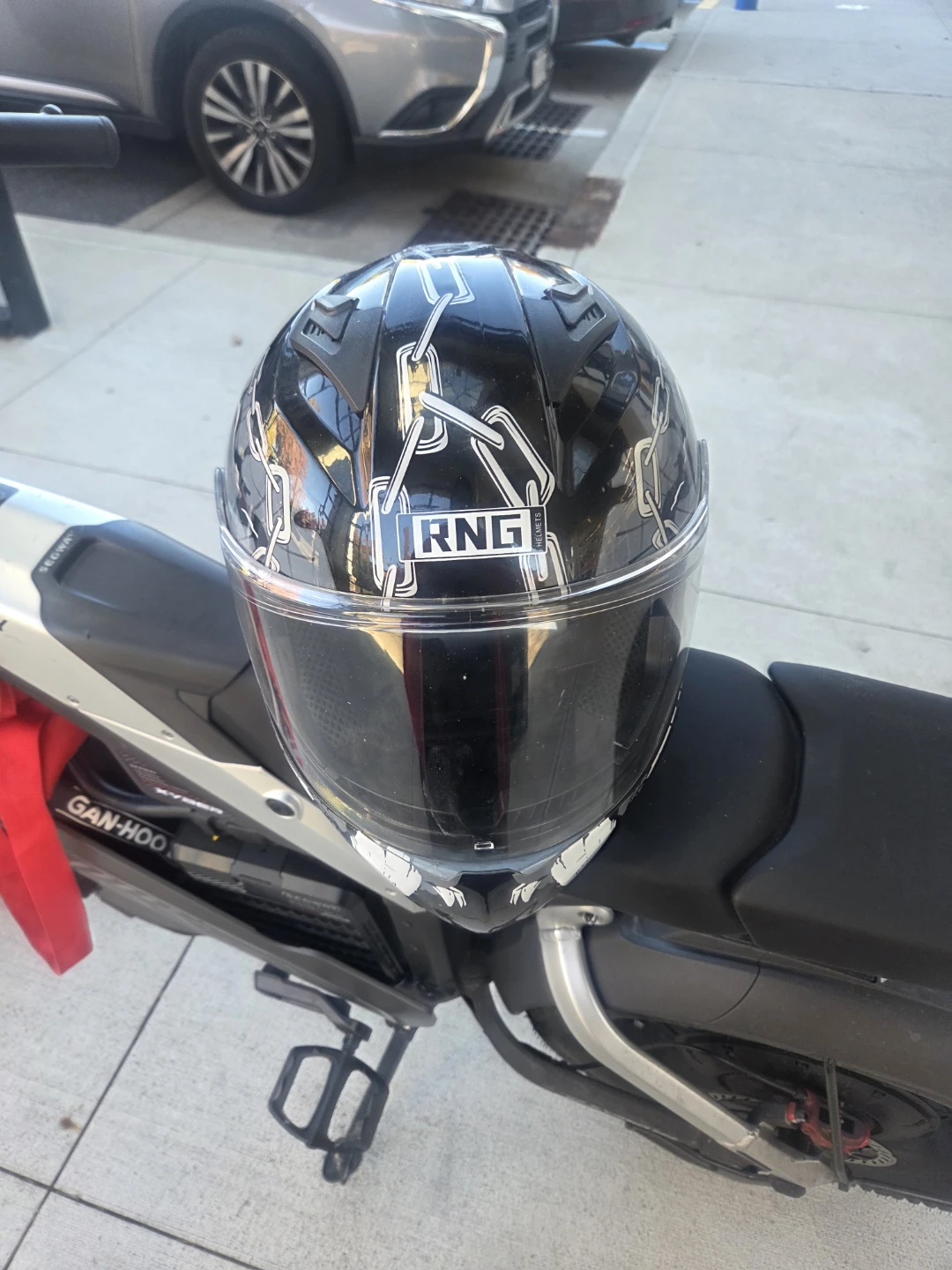 RNG Full-Face Helmet with Chain Design - photo 2