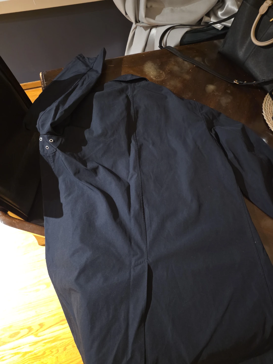 Club Monaco Navy Trench Coat - photo 3