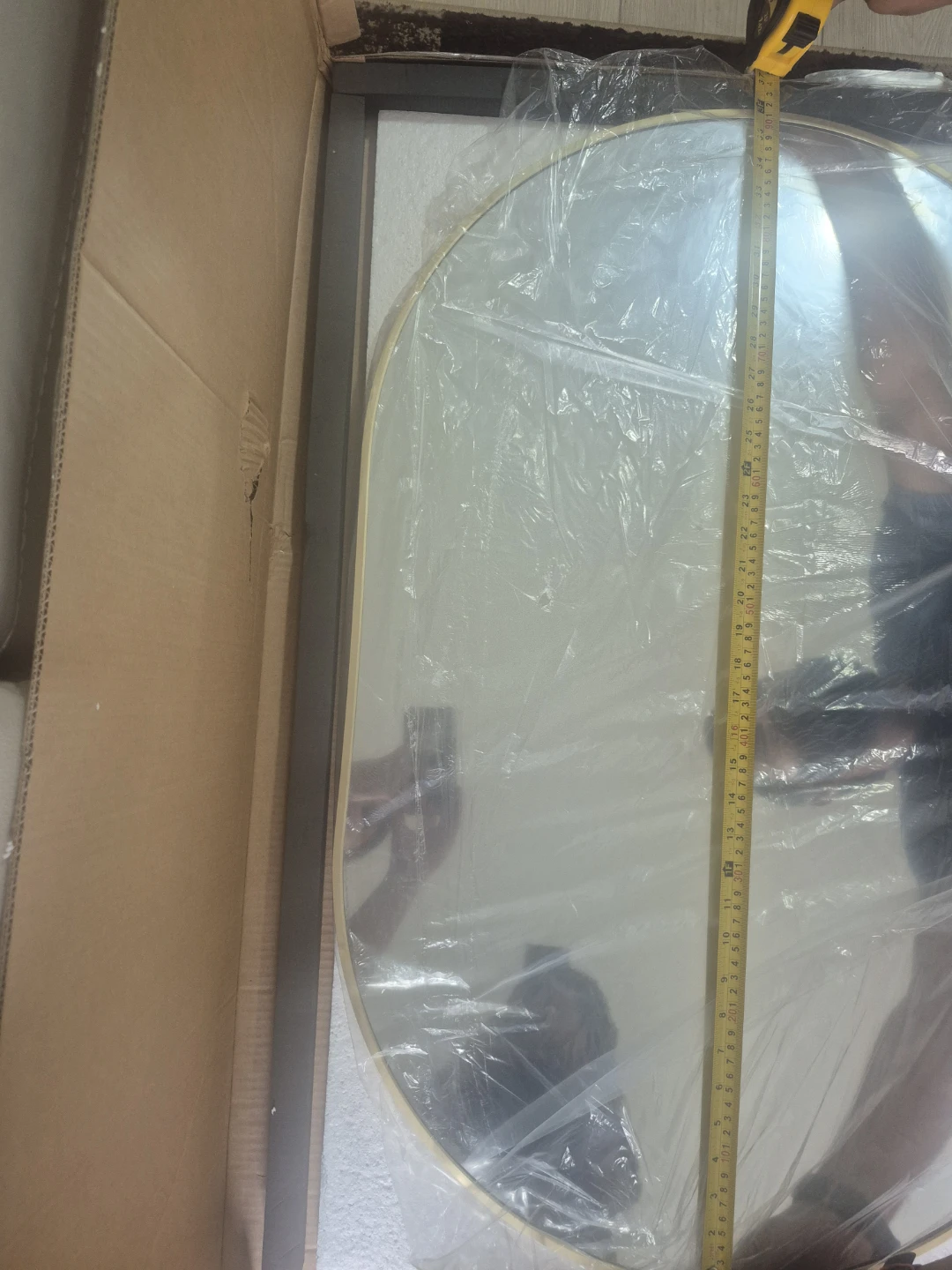 Oval Wall Mirror with Gold Frame - photo 5