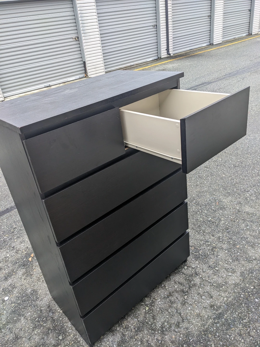 Malm Ikea dresser delivery available - photo 3