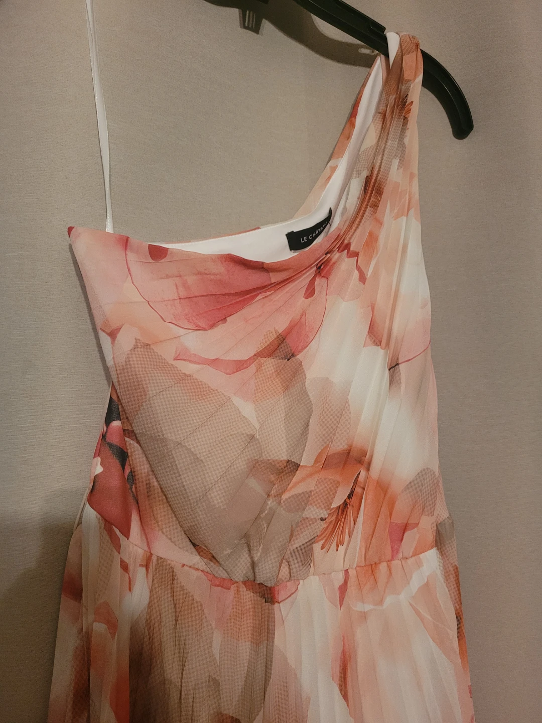 Beautiful Asymmetrical Dress - photo 2