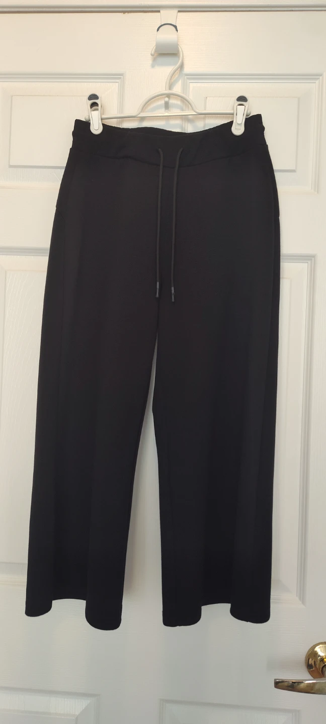 Kyodan Black Wide-Leg Cropped Pants