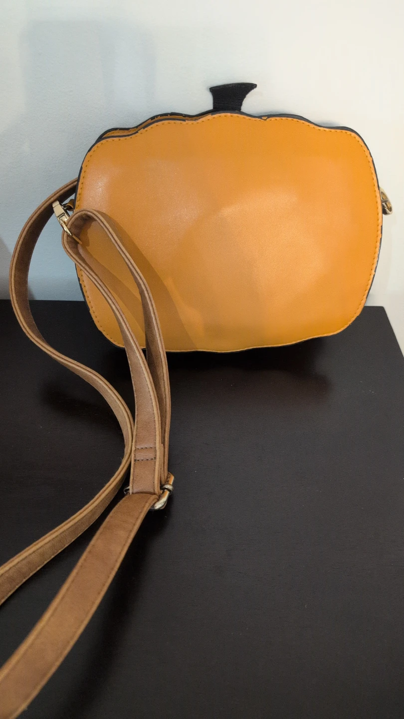 Pumpkin Shaped Crossbody Bag - photo 2