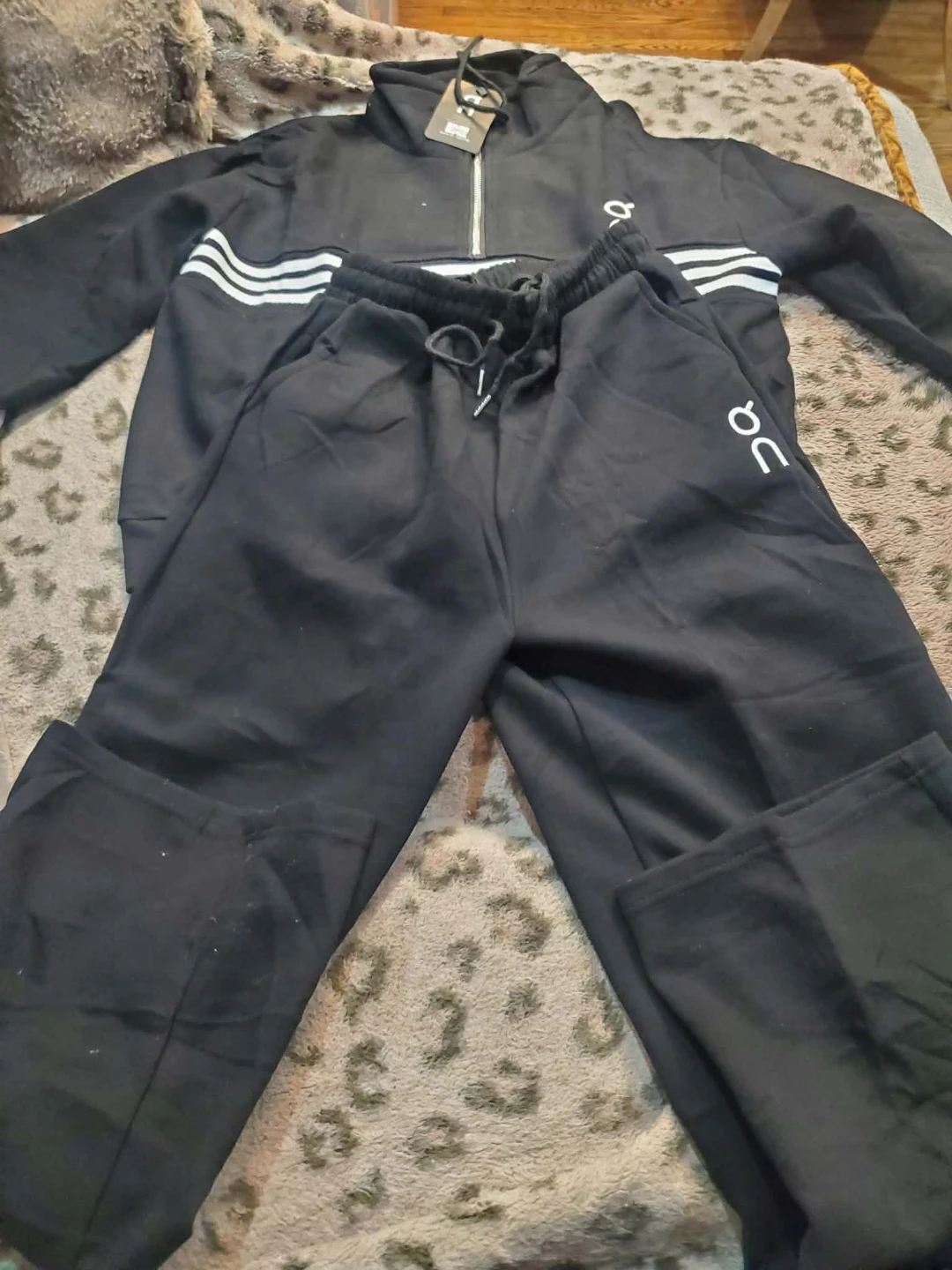 On Cloud  Matching Jogger Set