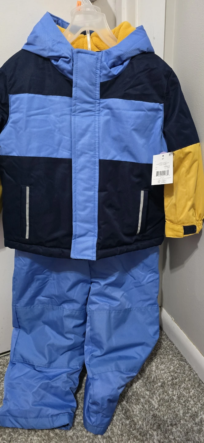 Size 5 snowsuite . New
