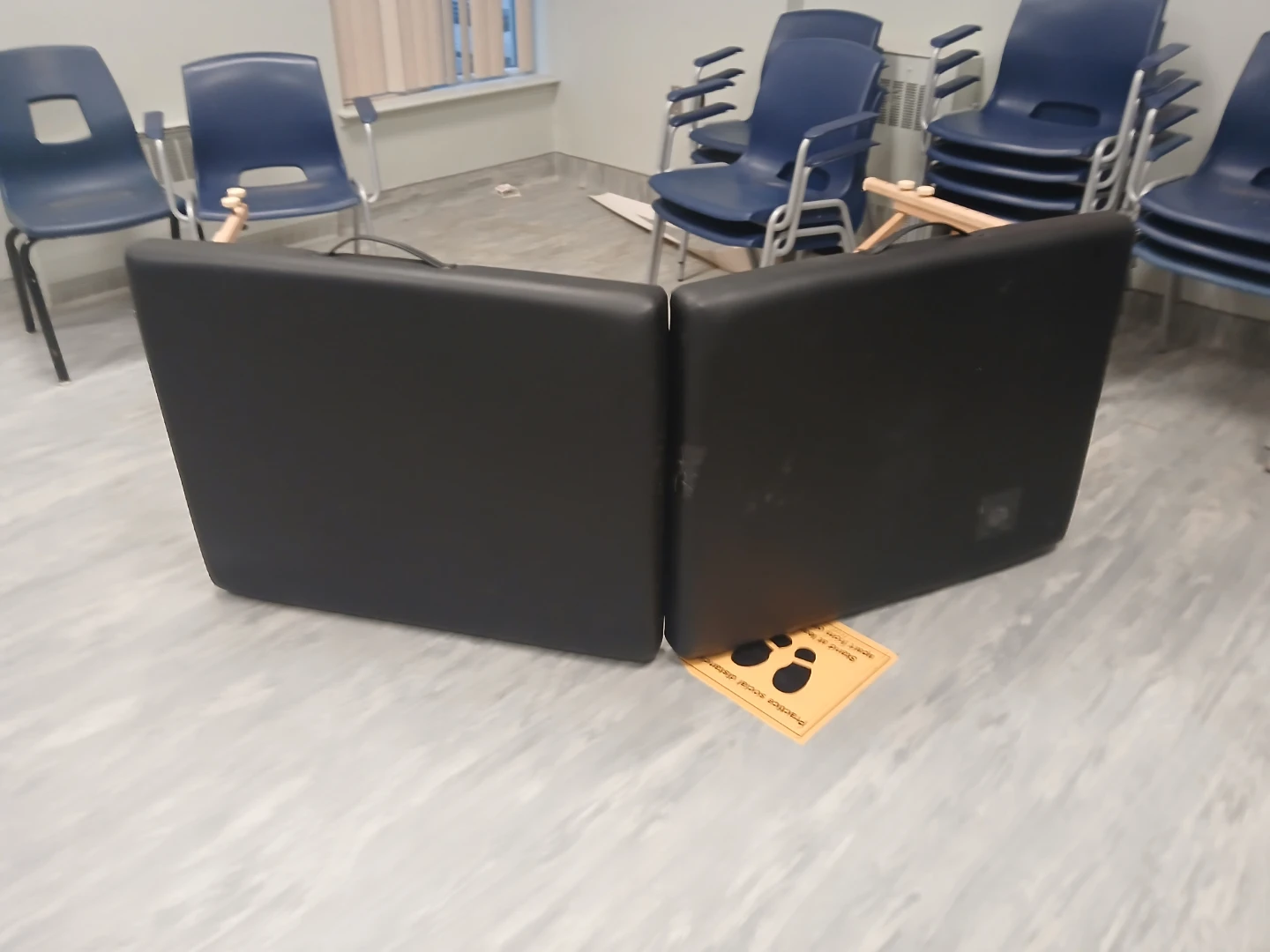 Master Massage Equipment Portable Massage Table - photo 4