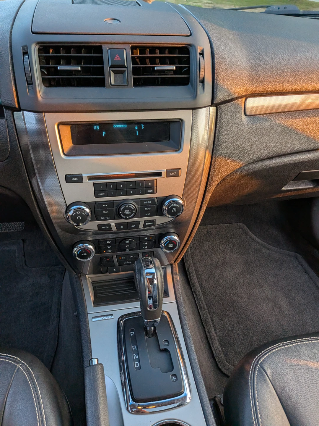 2010  Ford Fusion SEL AWD - photo 5