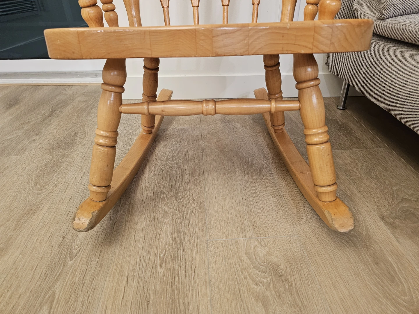 Solid Wood Rocking Chair - photo 4