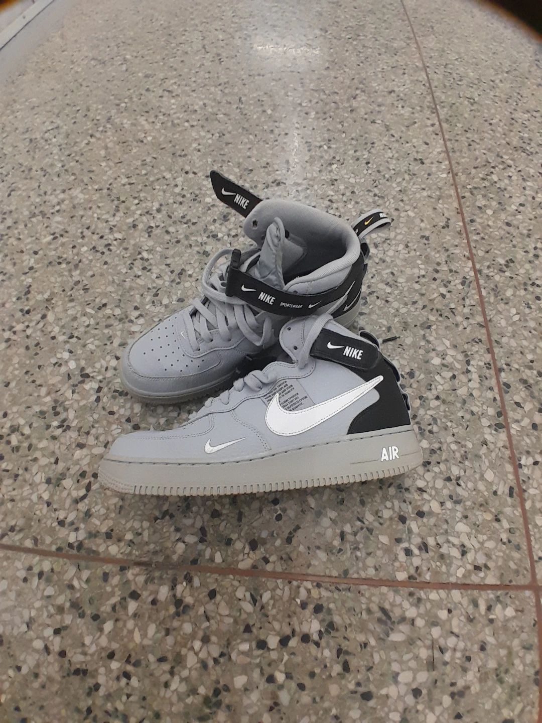 Nike Air Force 1 High Top Sneakers Men's Size 9.5