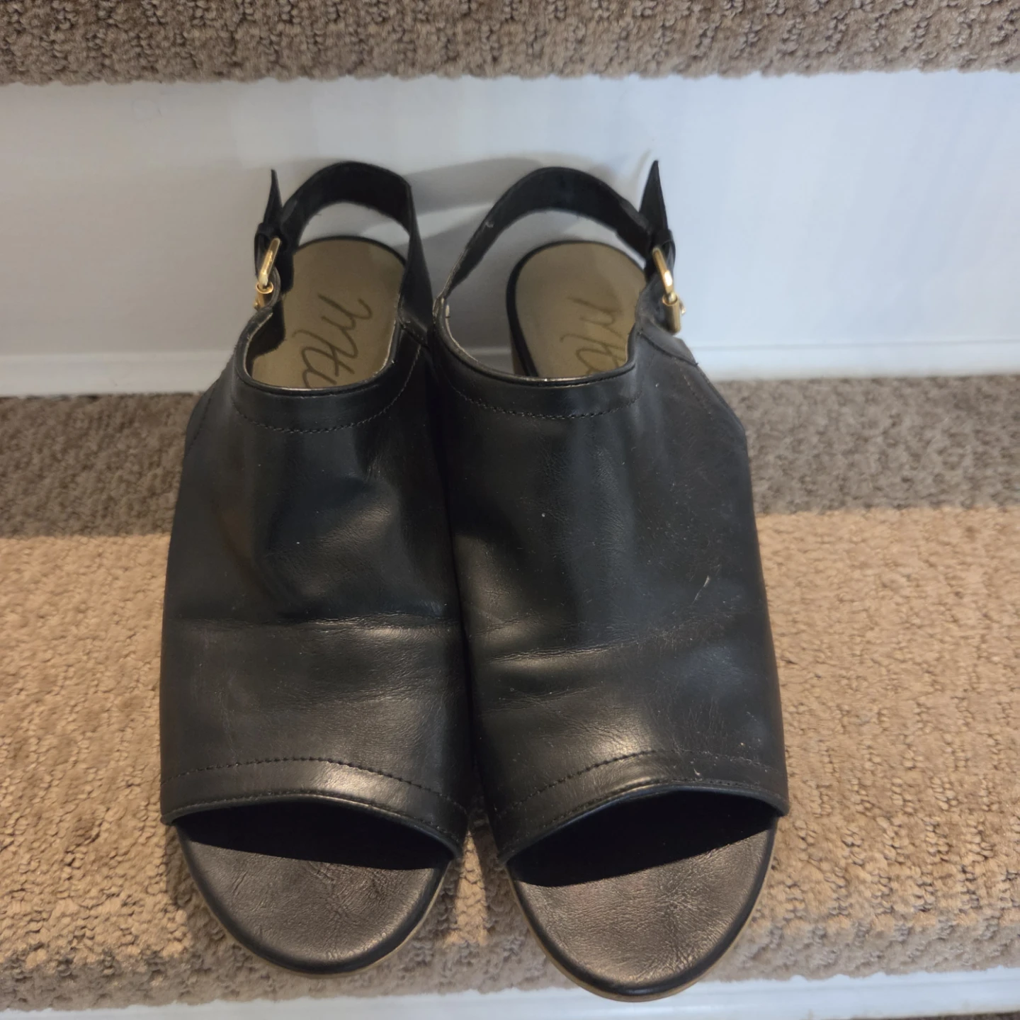 Black Leather Slingback Sandals SIZE 9 - photo 4