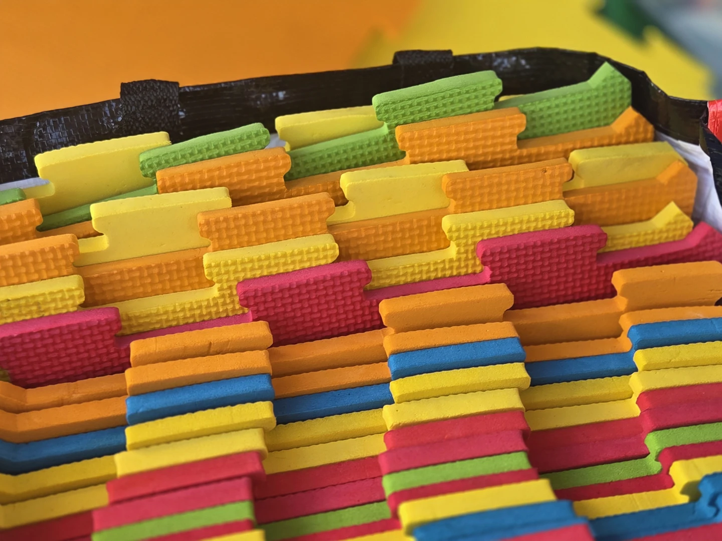 Set of multi-coloured foam play mats - photo 2