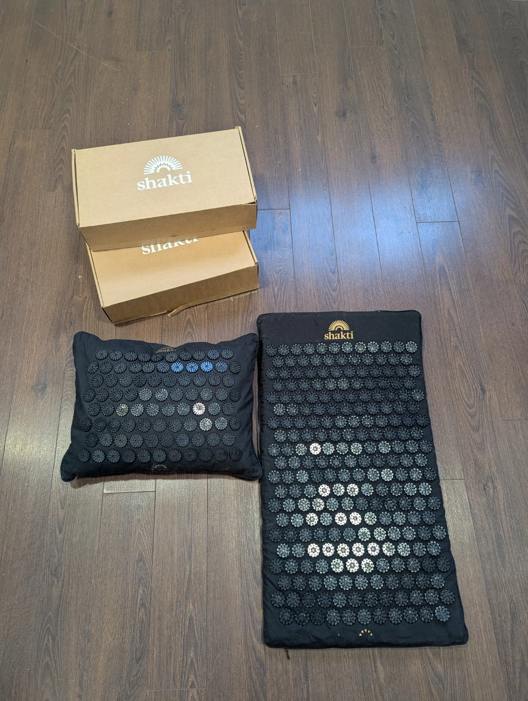 Shakti Acupressure Mat and Pillow Set - photo 2