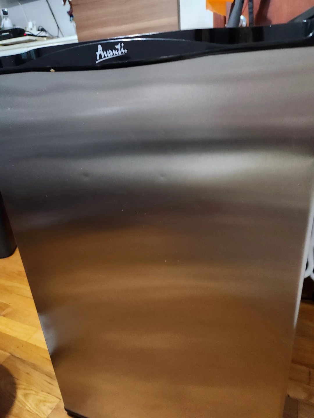 small size fridge working good - photo 4