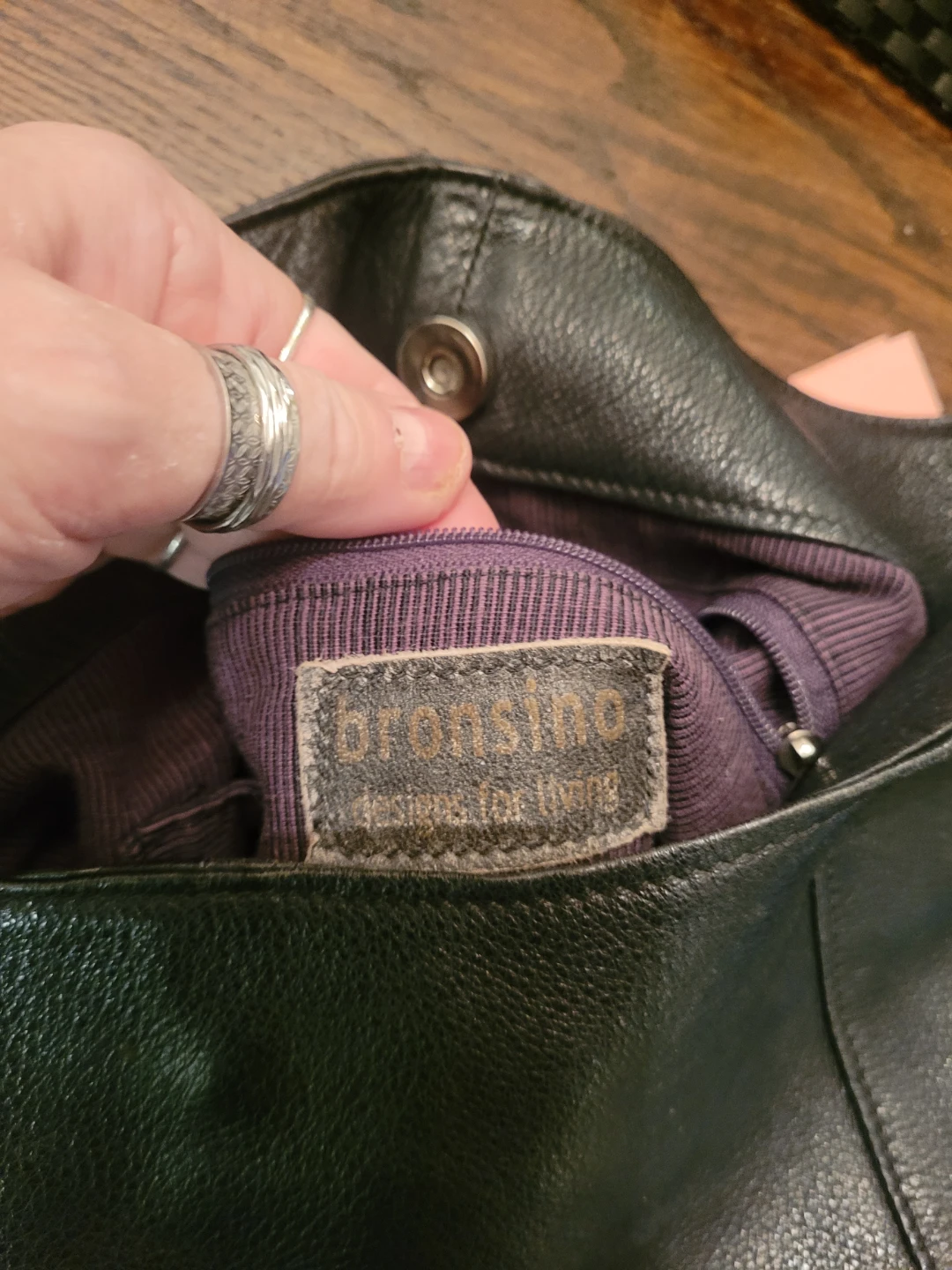 Bronsino Black Leather Shoulder Bag - photo 3