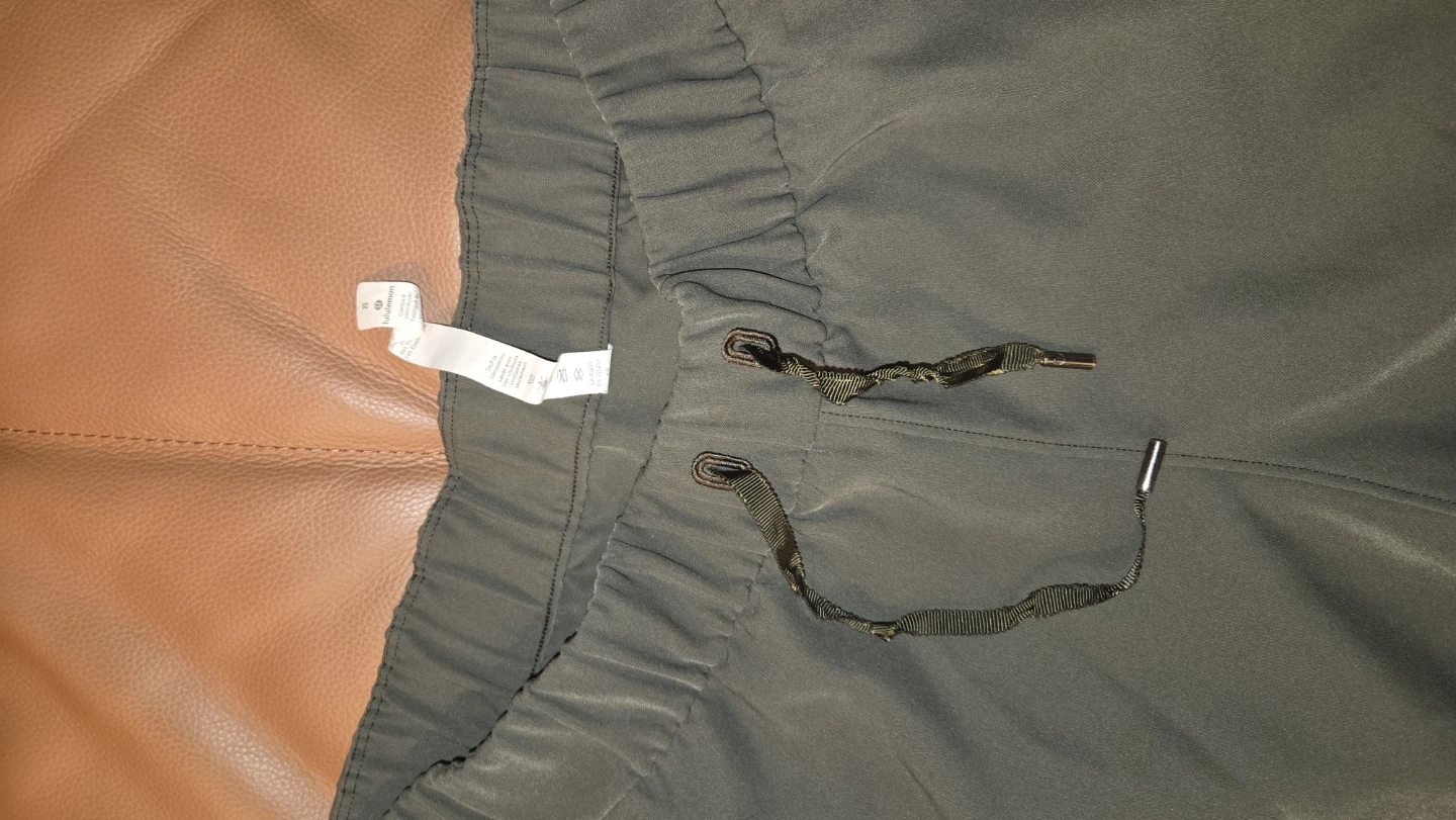 Lululemon Joggers - Olive Green - Size 8 - photo 2