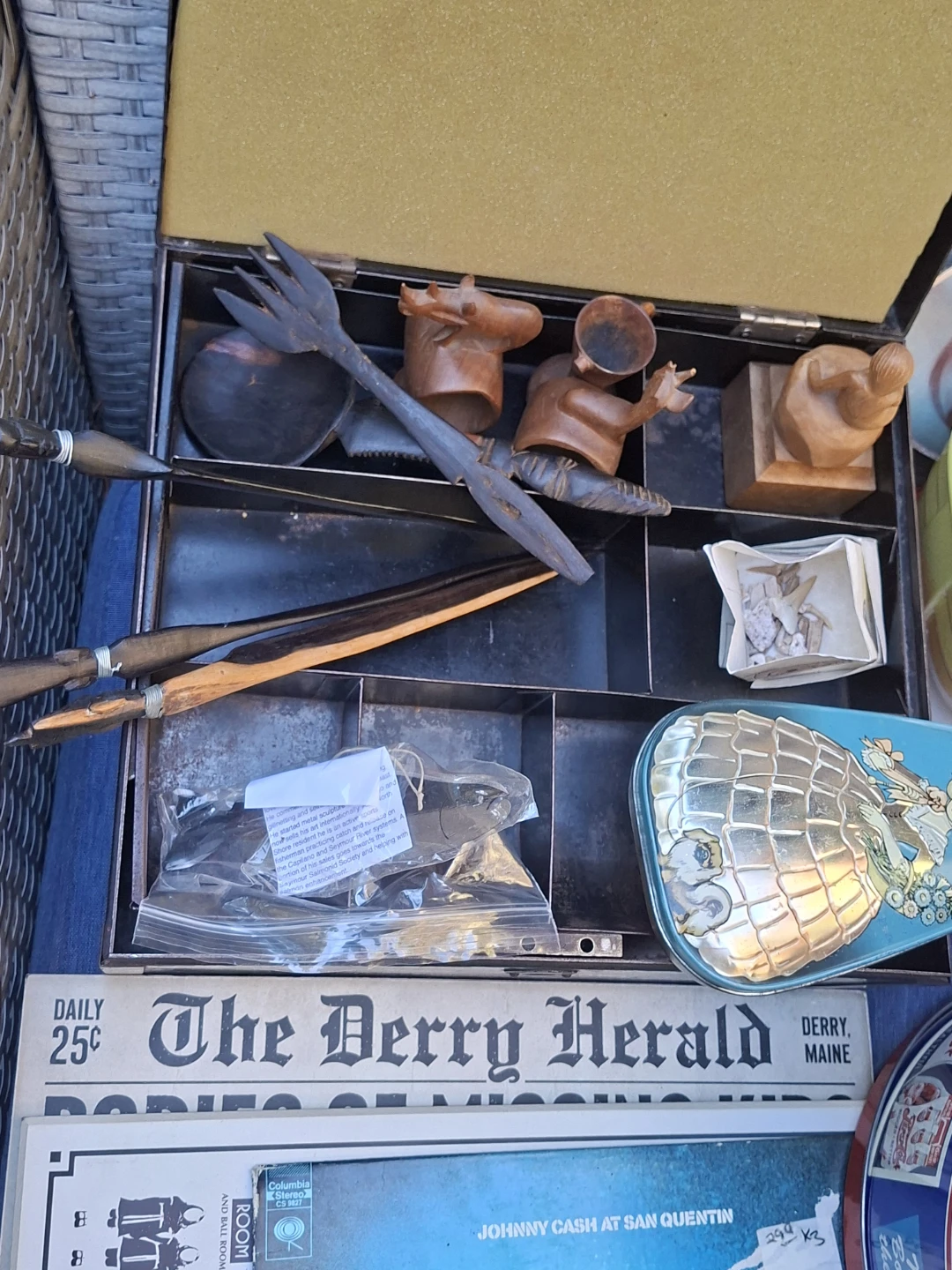 Vintage Estate & Pop Culture Prop Variety Lot - photo 2