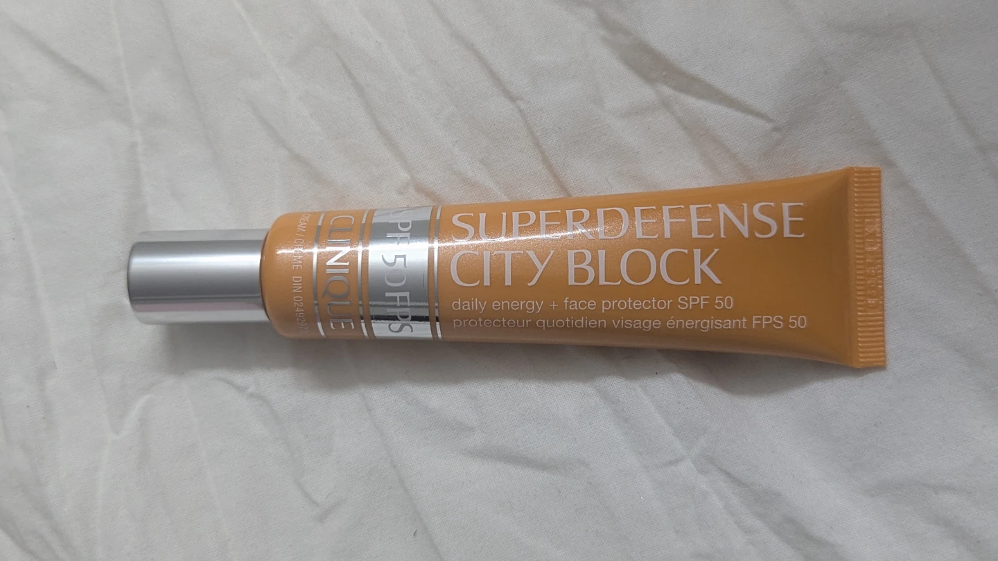 Clinique Superdefense City Block SPF 50