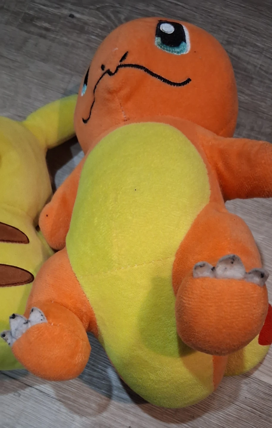 Set of 2 Pokemon Plush Toys Pikachu and Charmander - photo 4