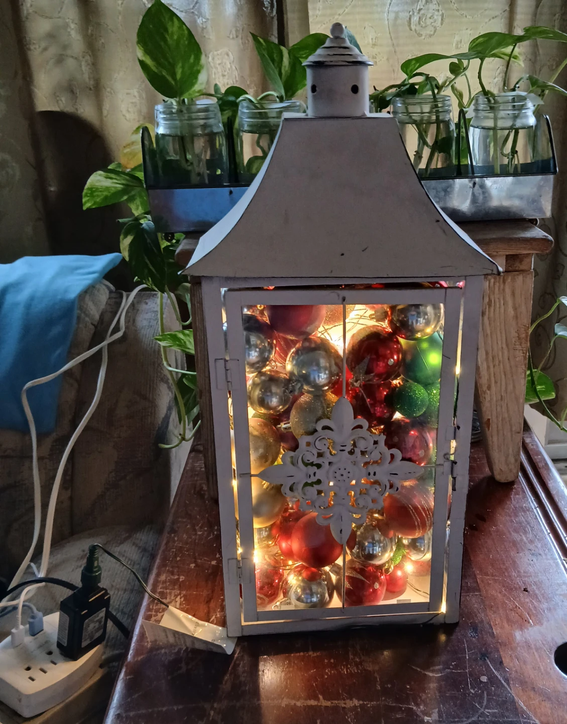 White Holiday Decorative Lantern