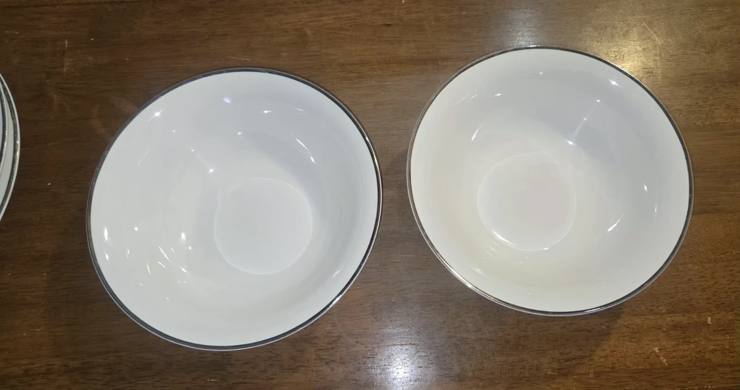 Linens-n-Things Fine Porcelain Dish Set - photo 3