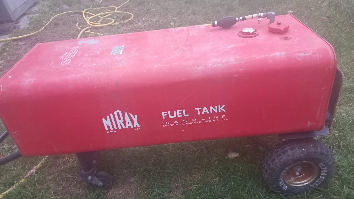 Gas tank (Boat)