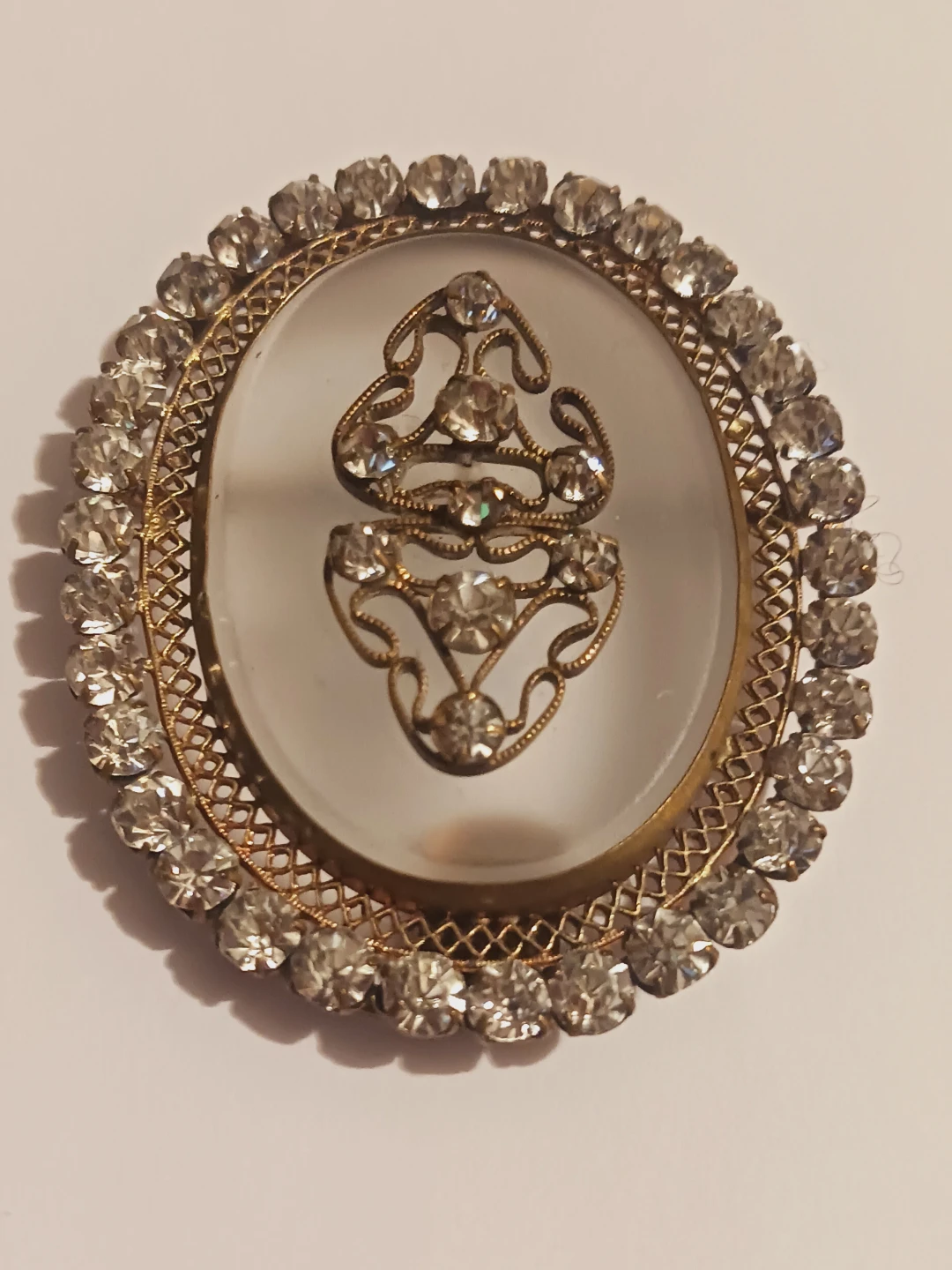 Gorgeous Antique Frosted Crystal Rhinestones Brooch