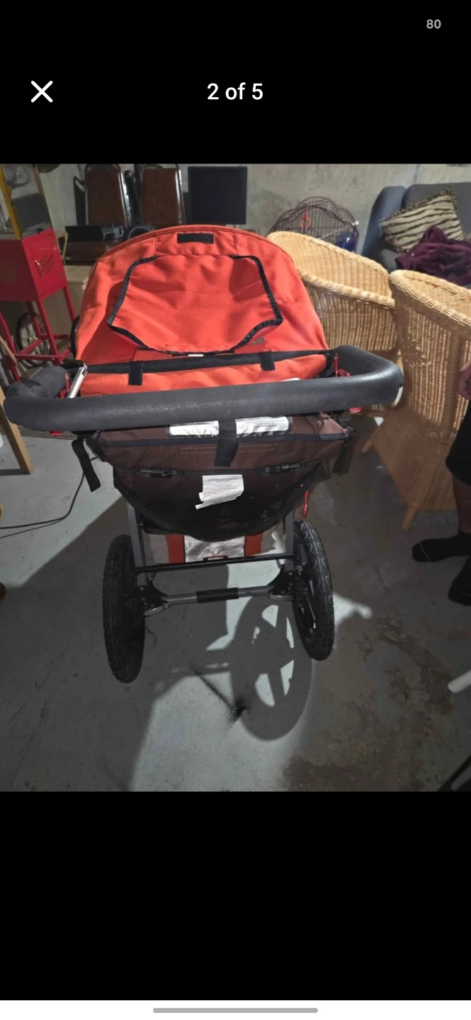 BOB Revolution Jogging Stroller - photo 2