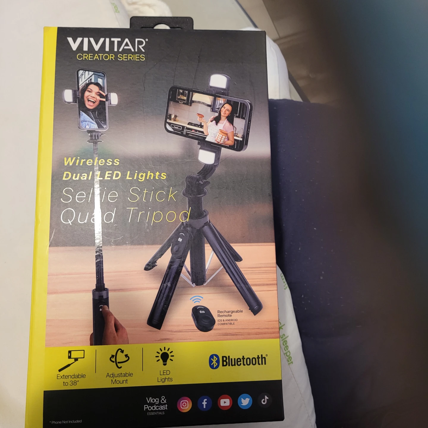 Vivitar Creator Series Wireless Selfie Stick Quad Tripod - photo 3