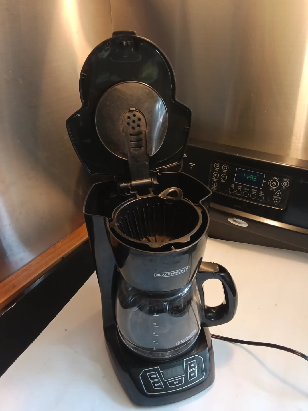 Black+Decker 12-Cup Programmable Coffee Maker - photo 3