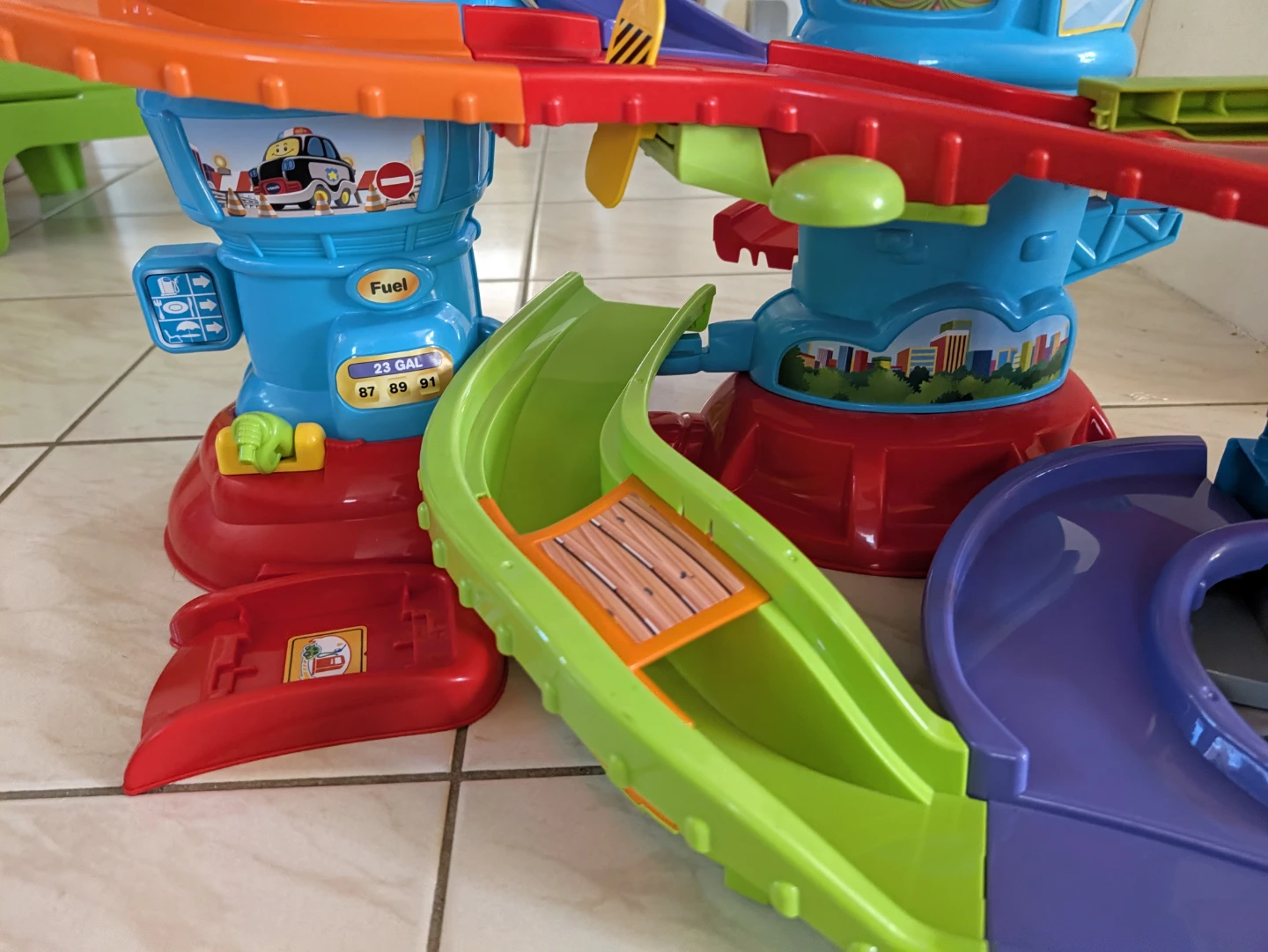 VTech Go! Go! Smart Wheels Launch & Chase Police Tower - photo 4