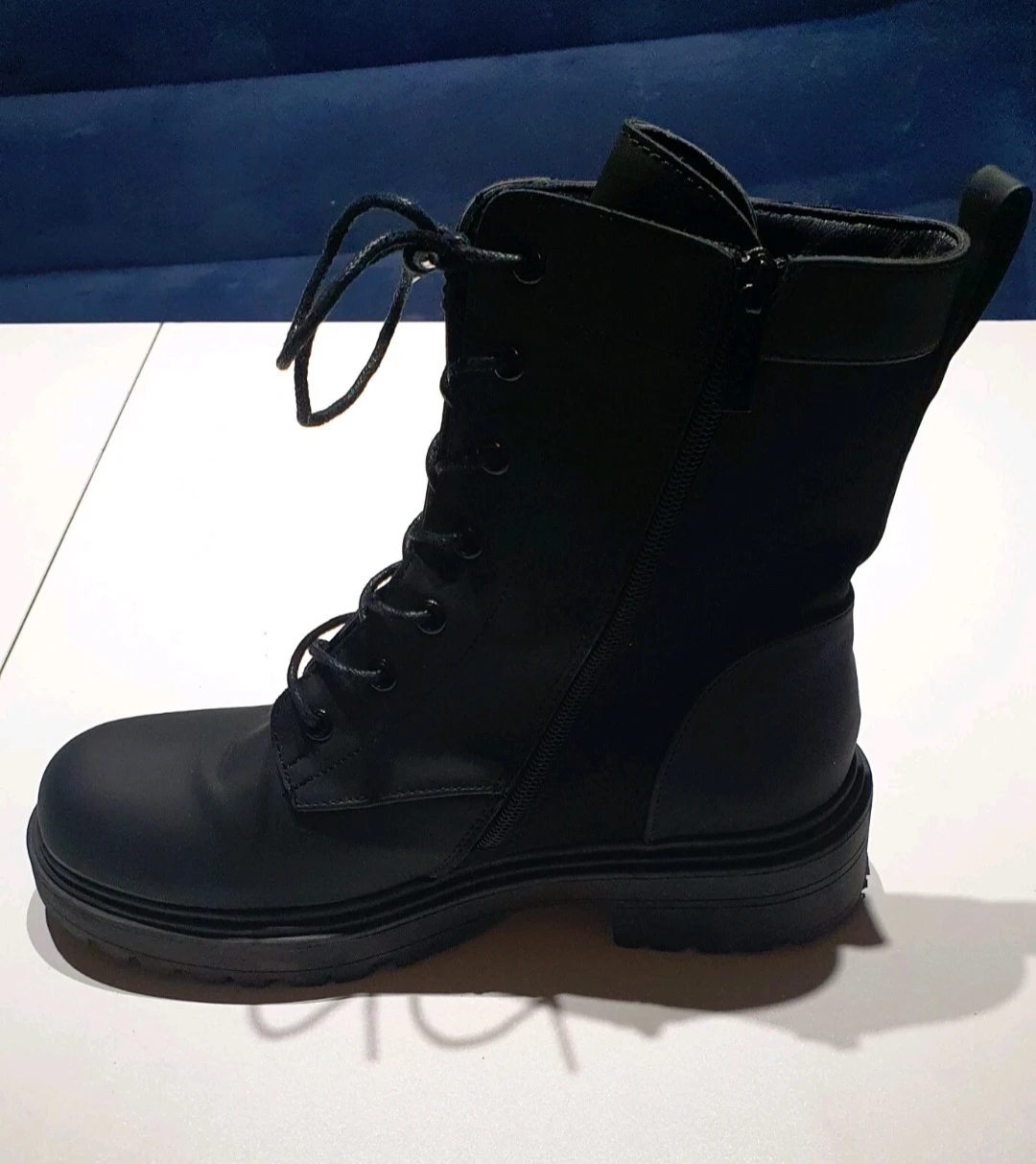 Black lace-up combat boots, Size 10 (90) - photo 3
