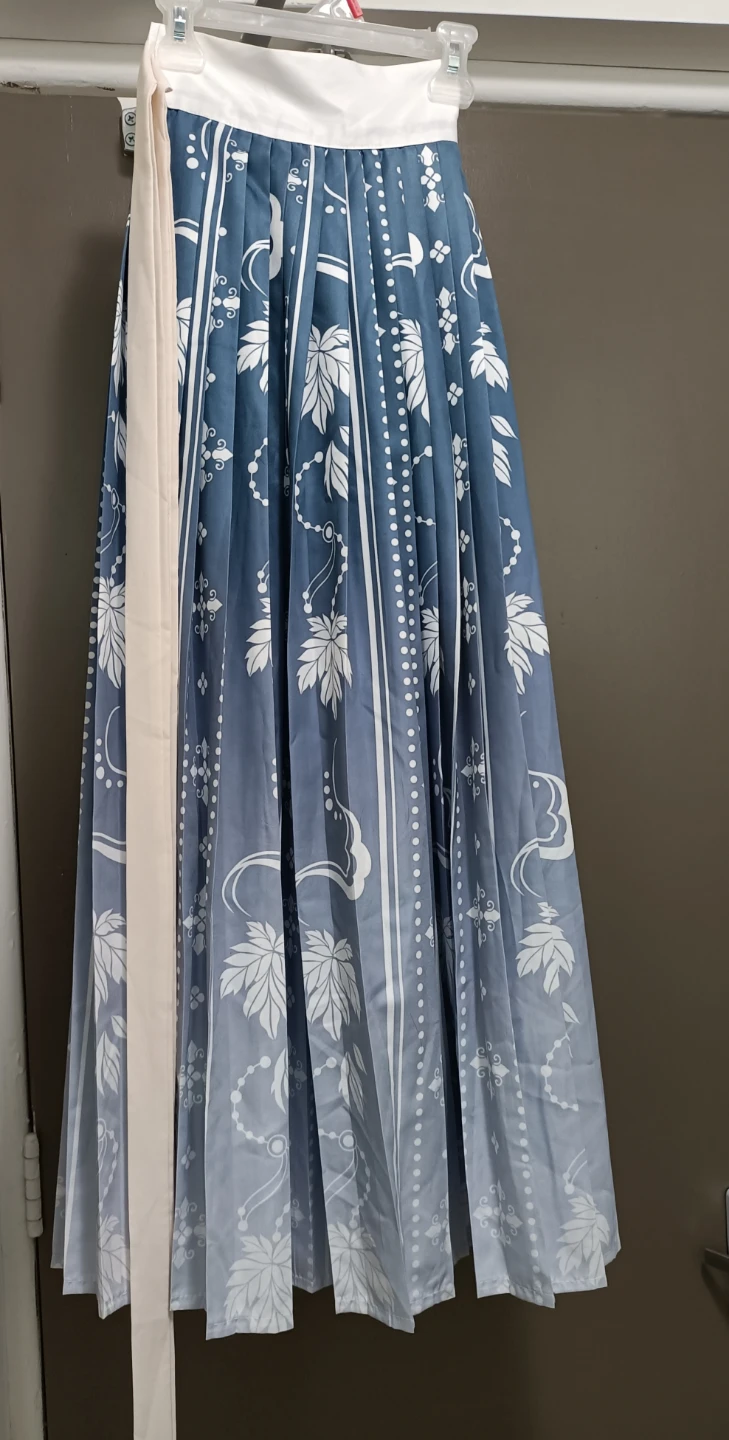 Mamianqun Chinese Horse Face Skirt Hanfu M-L