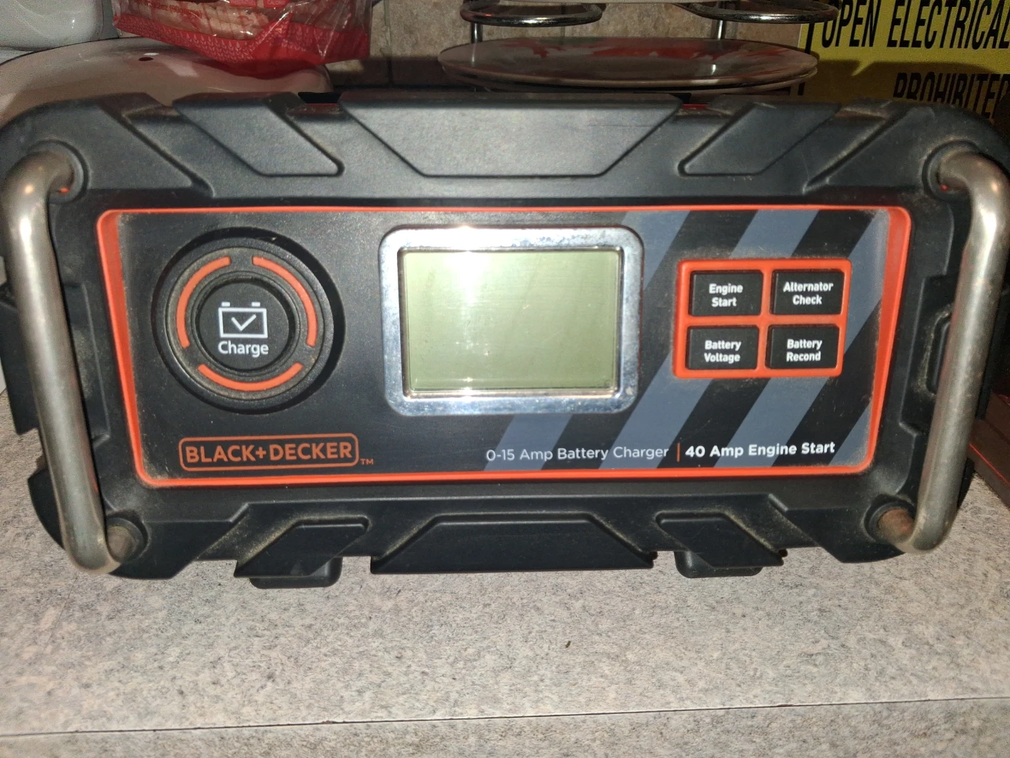 Black+Decker 15A Battery Charger and 40A Engine Starter