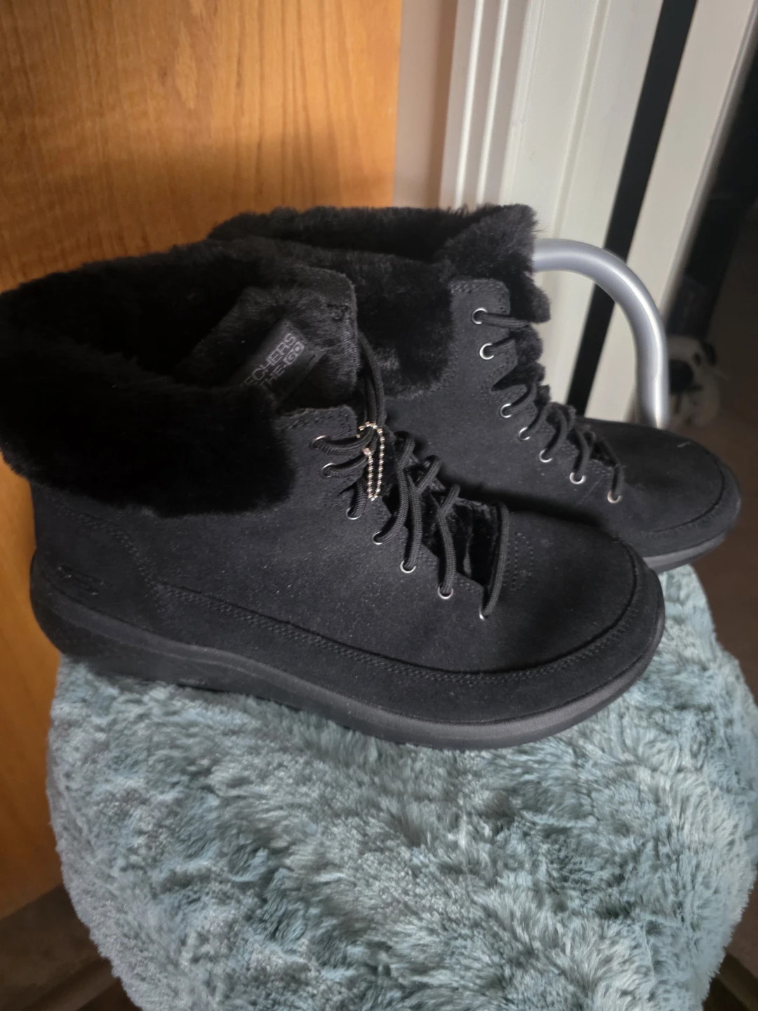 Skechers On-The-Go Black Faux Fur Boots