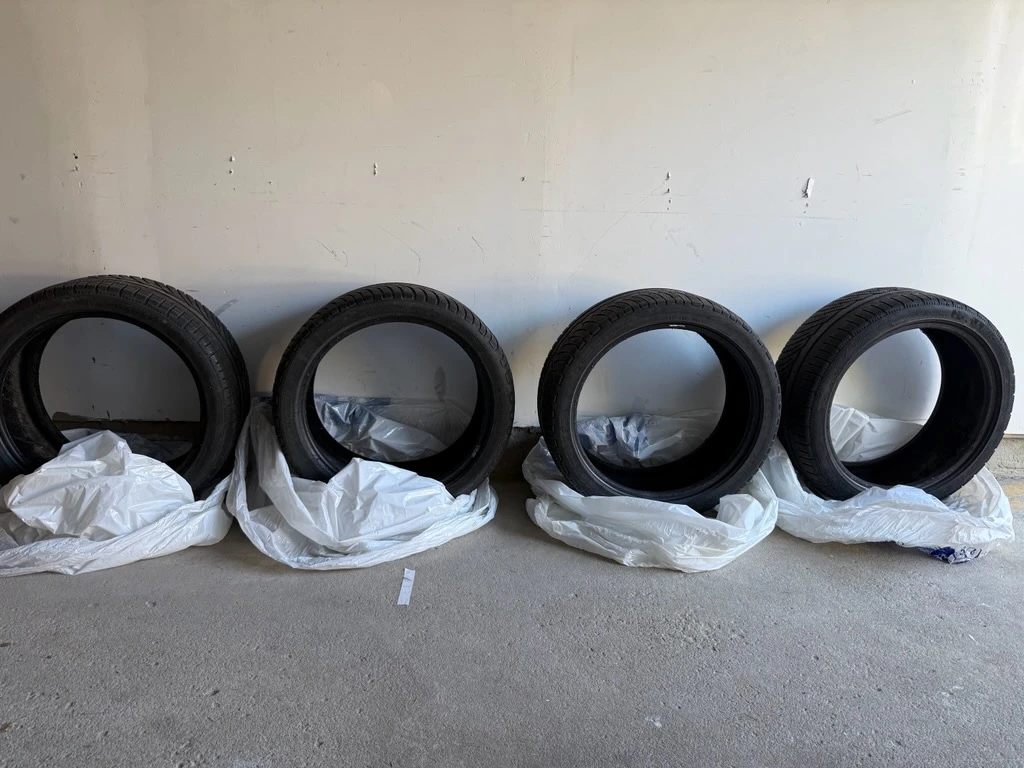 Set of 4 Mixed Size Tires - photo 3